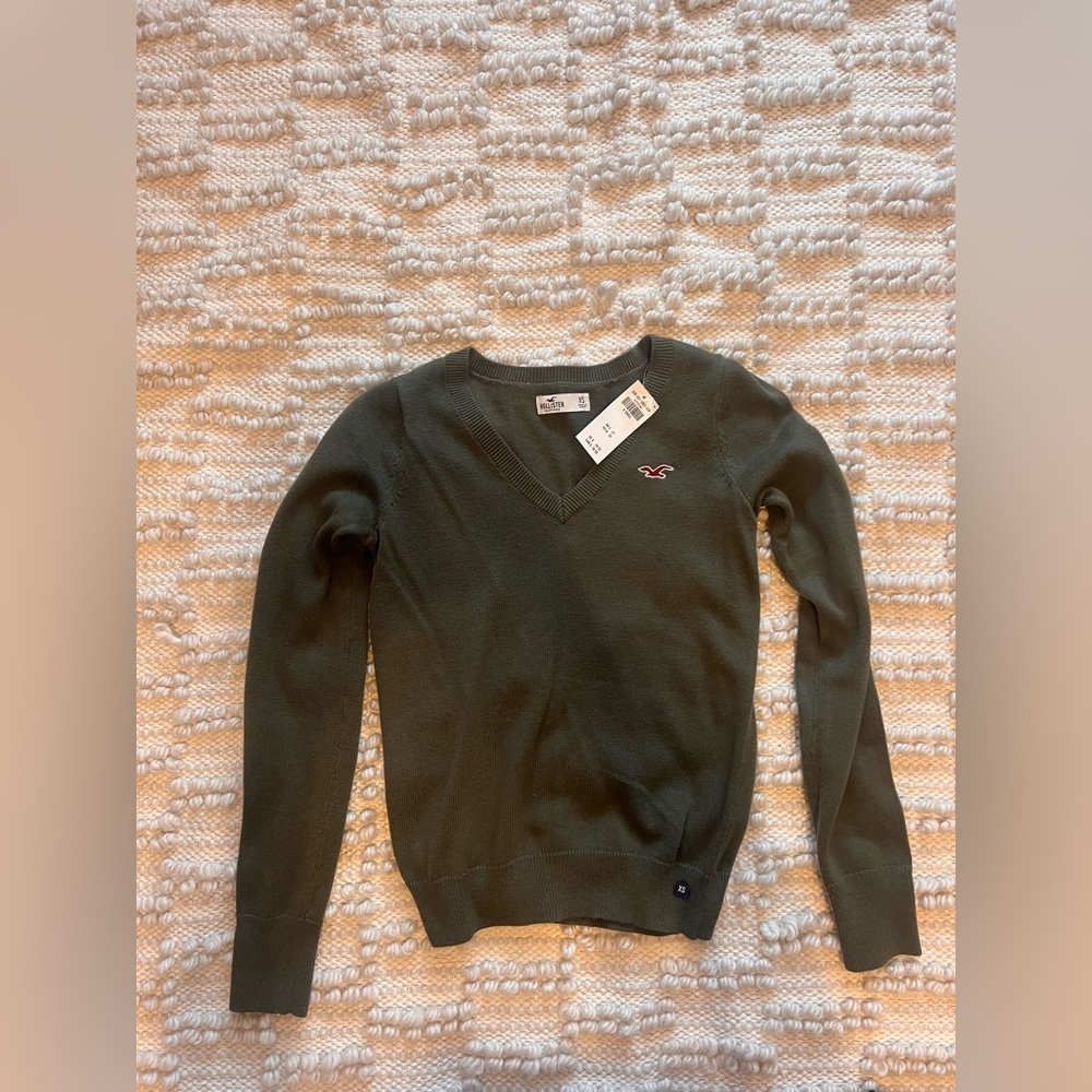 Womens Hollister sweater size XS NWT